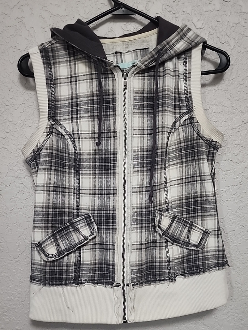 Grey Plaid Hoodie Vest